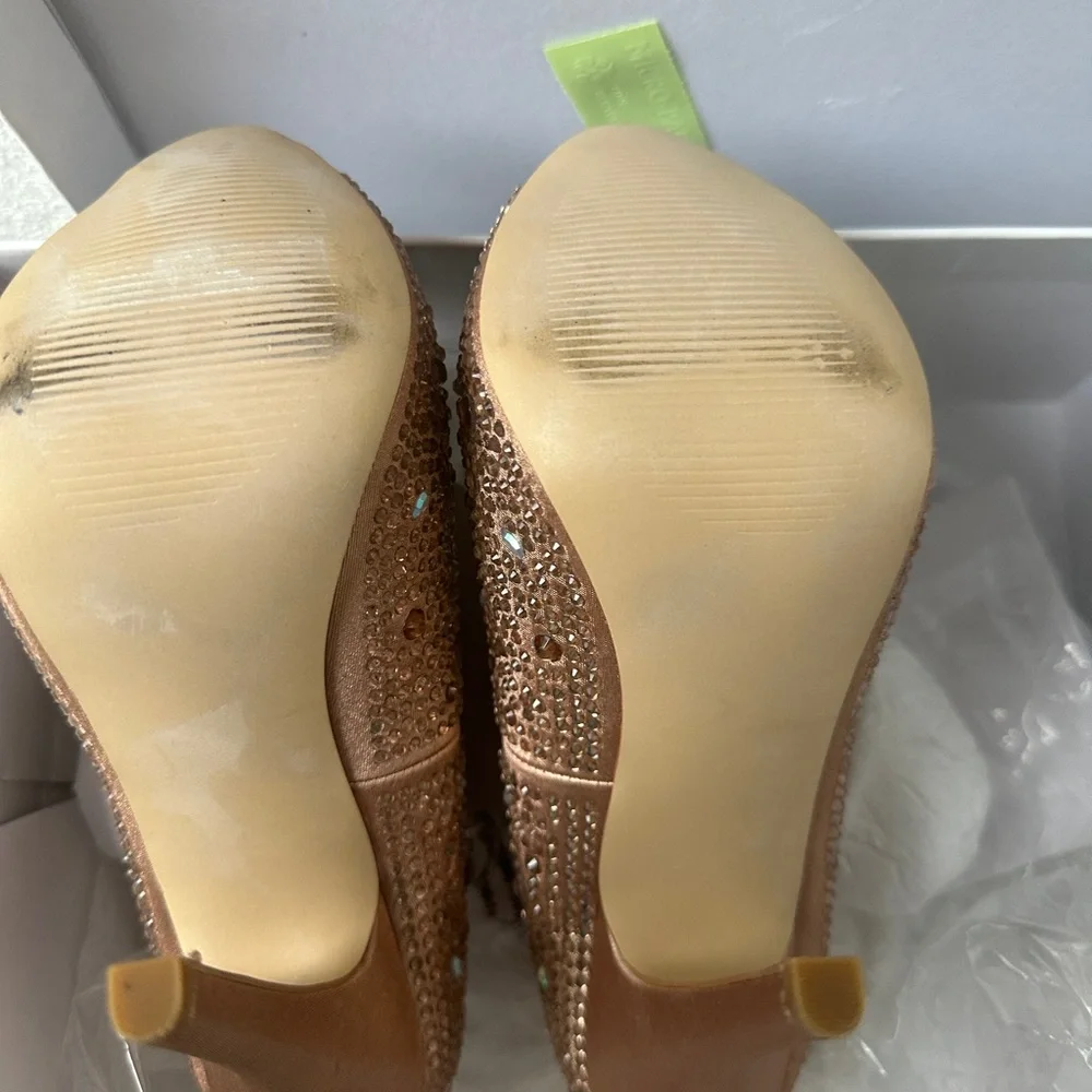 Steve Madden Sparkling Gold Peep-Toe Heels - Picture 16 of 17